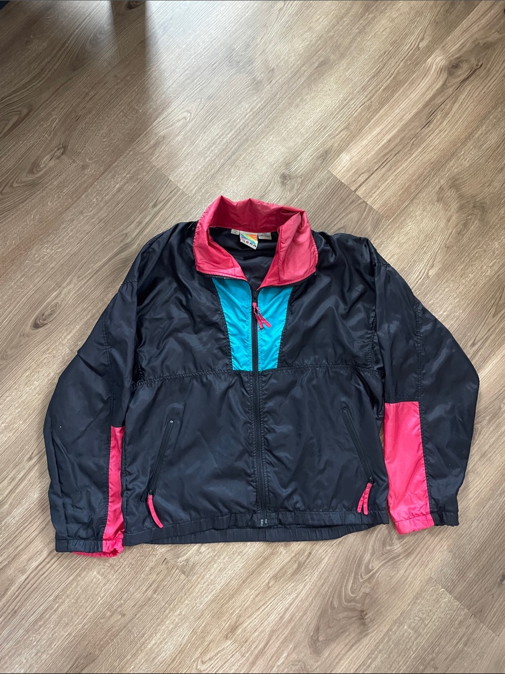 Vintage 1980’s Men’s Full Zip Windbreaker   - size Medium Surf Gear Brand